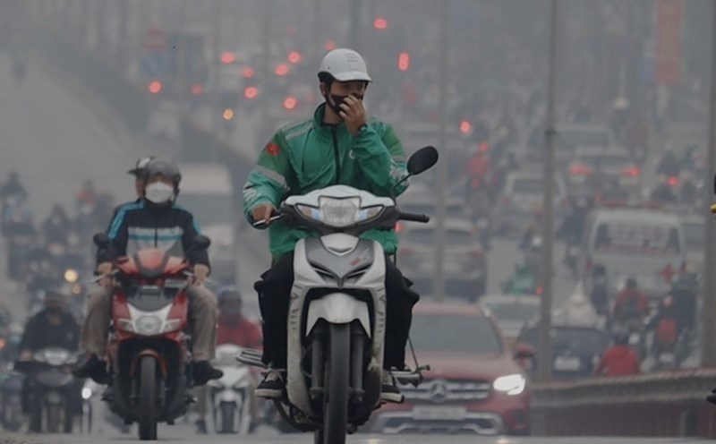 Air pollution from traffic is threatening public health. Photo: Cao Thom