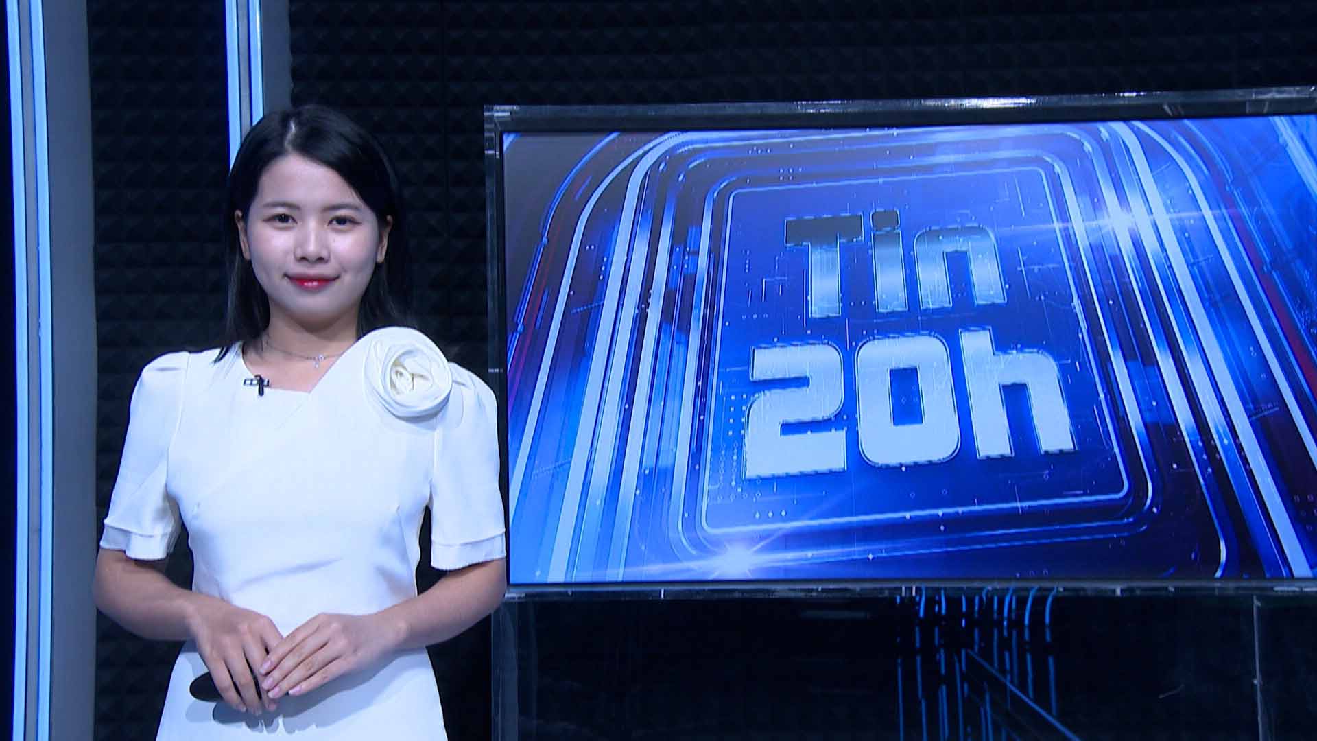 8pm News: Nha Trang private hospital fined, business declares wrong tax