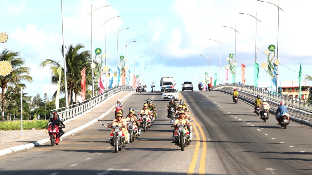 There are 36 cameras to detect violations of traffic order and safety. Photo: Tien Dung