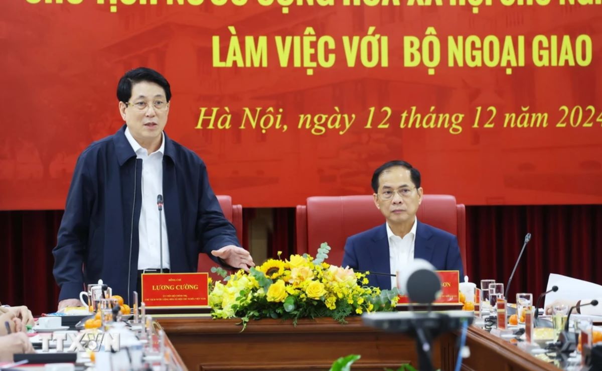 President Luong Cuong gives a directive speech. Photo: VNA