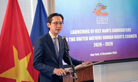 Thứ trưởng Đỗ Hùng Việt tại buổi lễ công bố Việt Nam tái ứng cử vào Hội đồng Nhân quyền Liên Hợp Quốc nhiệm kỳ 2026-2028. Ảnh: Bộ Ngoại giao