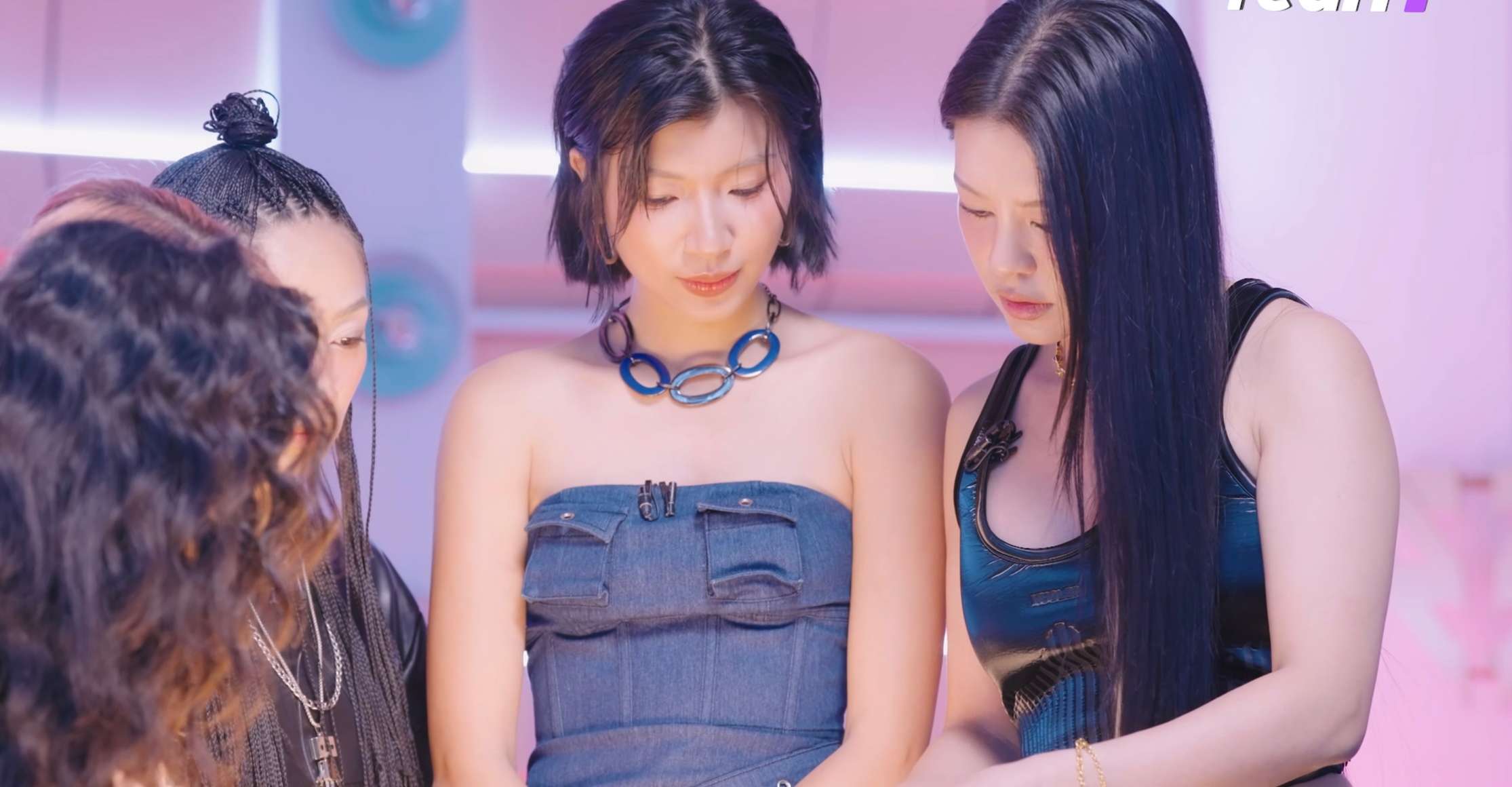 The Sisters Who Makes Wave listen to the results. Photo: Producer