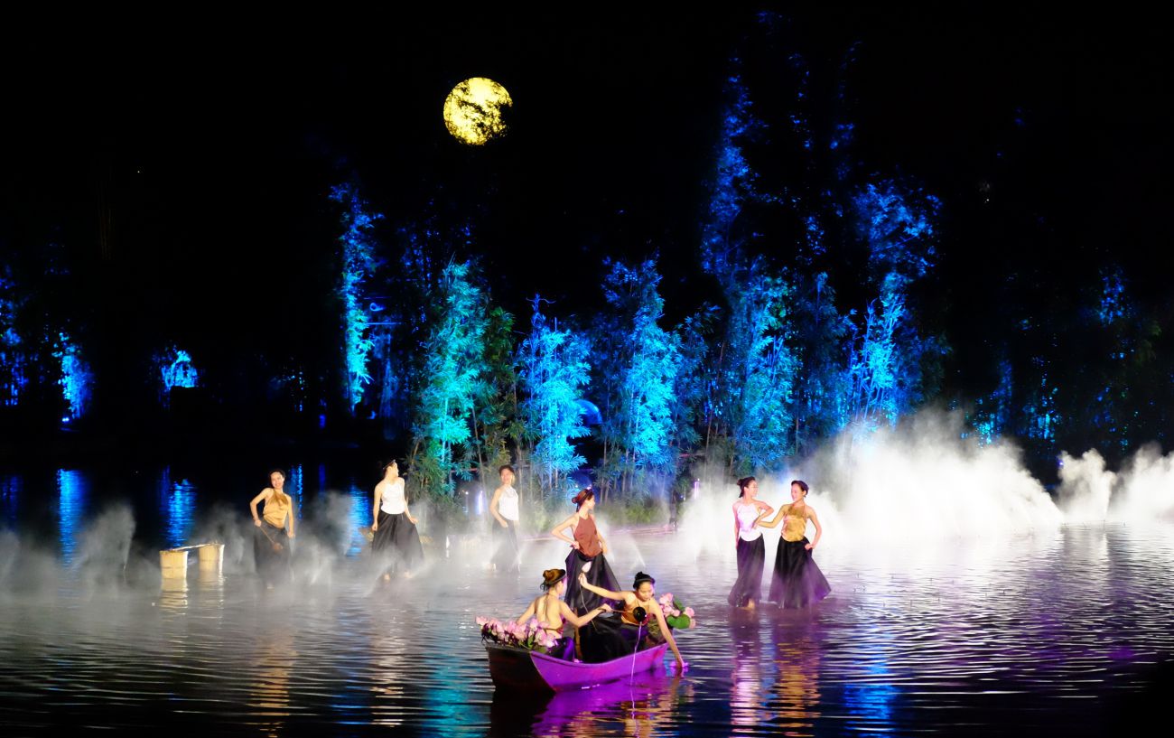 Northern Quintessence Live Show.