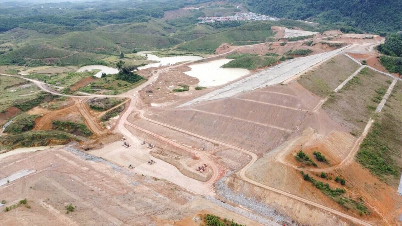 How is the 4,000 billion VND lake being built? Photo: Minh Chuyen.