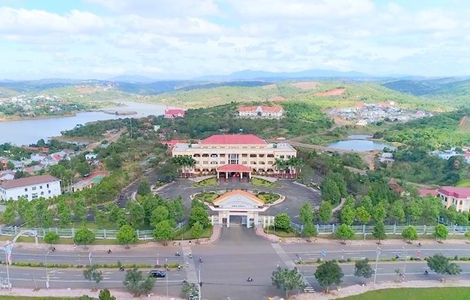 Dak Nong plans to merge and consolidate 12 agencies and units. Bao Lam