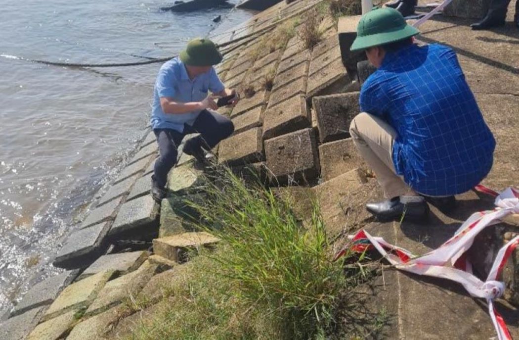 The Ben Hai dike was degraded and damaged after the flood in late October 2024. Photo: V.Linh.