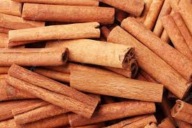 Cinnamon is said to have a weight loss effect by regulating blood sugar. Photo: Nghia Thanh