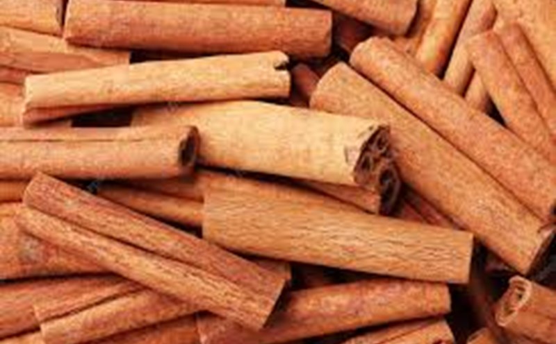 Cinnamon is said to have a weight loss effect by regulating blood sugar. Photo: Nghia Thanh