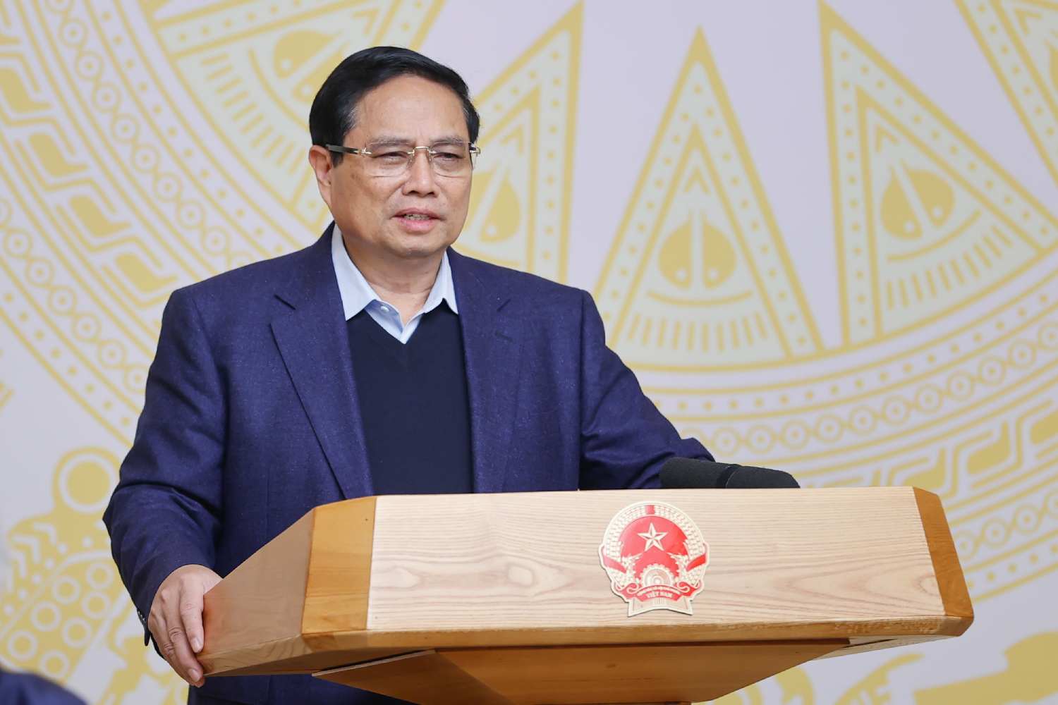 Prime Minister Pham Minh Chinh stated that digital transformation, green transformation, circular economy development, smart economy, knowledge economy, sharing economy, and night-time economy are the world's goals and directions. Photo: VGP