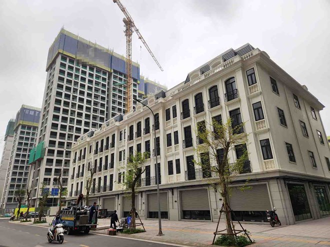 Piloting the implementation of commercial housing projects through agreements on receiving land use rights. Photo: Cao Nguyen.