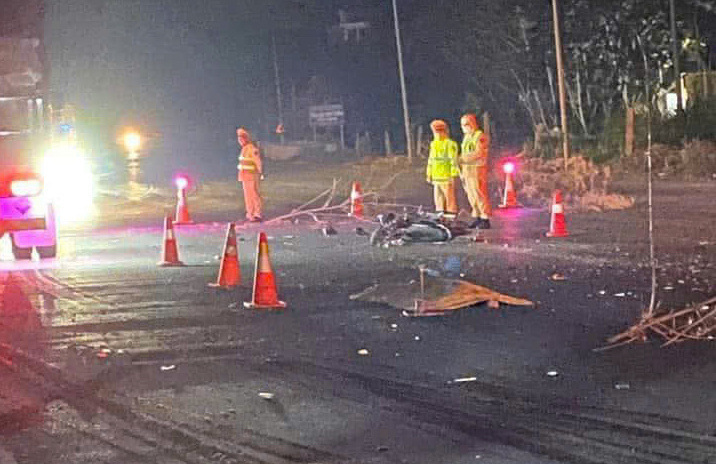 The scene of the accident on Highway 6 on the night of December 13 that left one person dead. Photo: Minh Nguyen