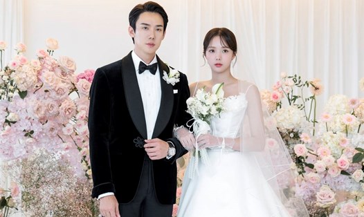 Yoo Yeon Seok và Chae Soo Bin vướng nghi vấn "phim giả tình thật". Ảnh: NSX