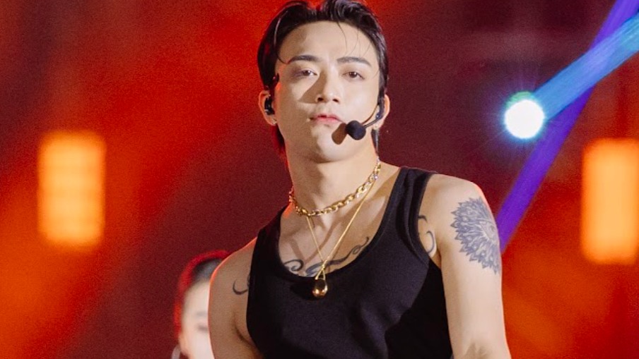 Soobin Hoang Son in the Call Me by Fire concert night 2. Photo: Producer