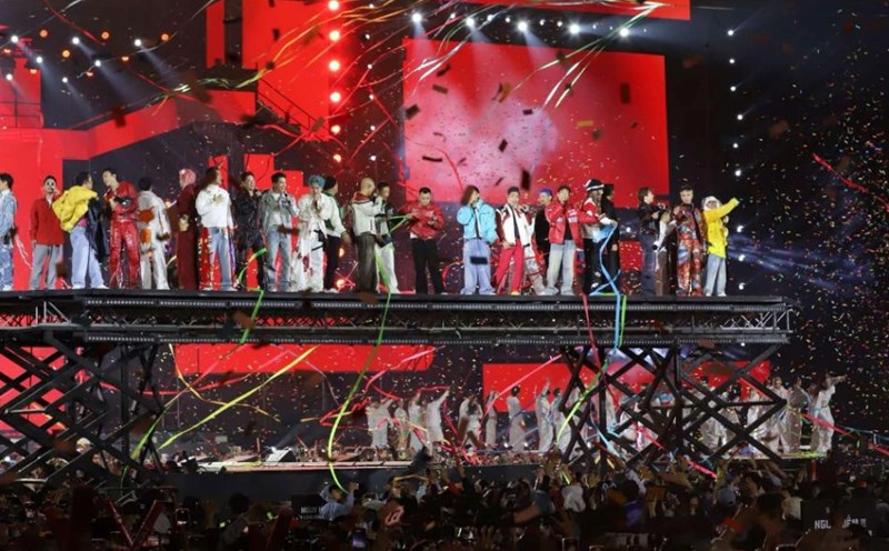 Performance "Belief in Victory" at the concert "Call Me by Fire". Photo: Chi Tran