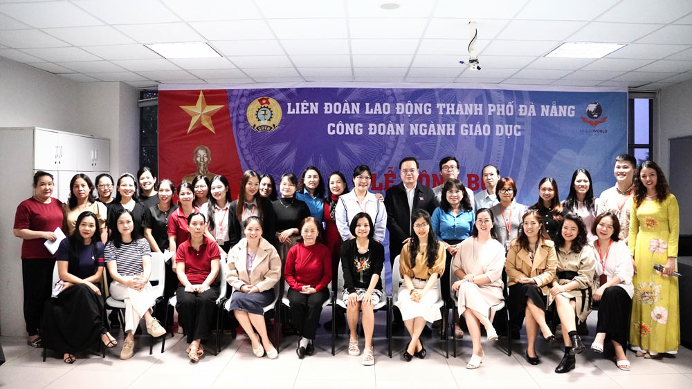 The Education Trade Union of Da Nang City established a new grassroots trade union. Photo: Tra Van