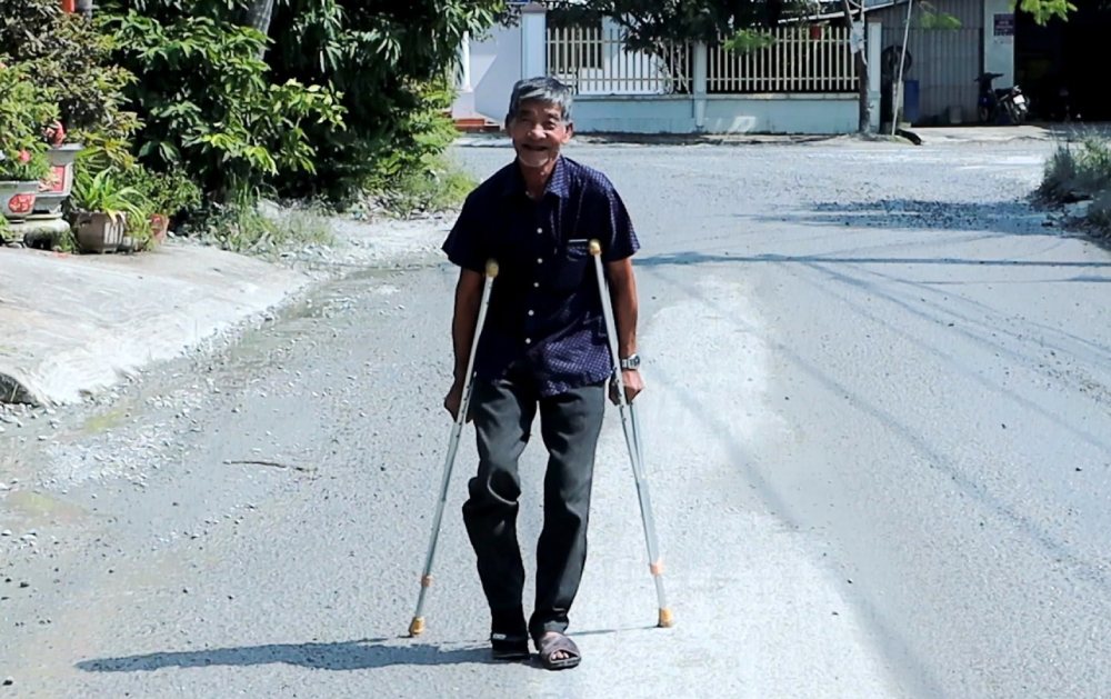 Ngoai 70 tuoi nhung ong Danh On van nhiet huyet voi cong tac an sinh xa hoi. Anh: Xuan Nhi