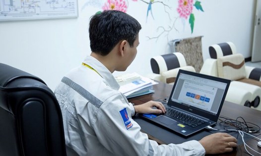 Công nhân lao động ngành Dầu khí luôn được nâng cao trình độ, kỹ năng, tay nghề. Ảnh: CĐ DKVN