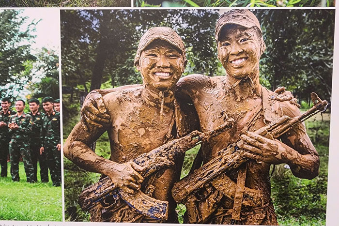 Triển lãm ảnh tôn vinh hình ảnh người lính