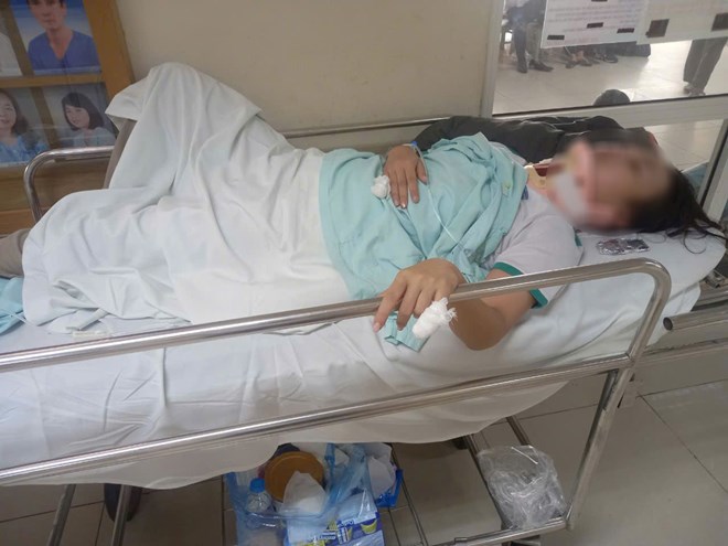 School violence, 11th grade female student was beaten and had a broken cervical vertebrae and is being treated at the hospital. Photo: Family provided