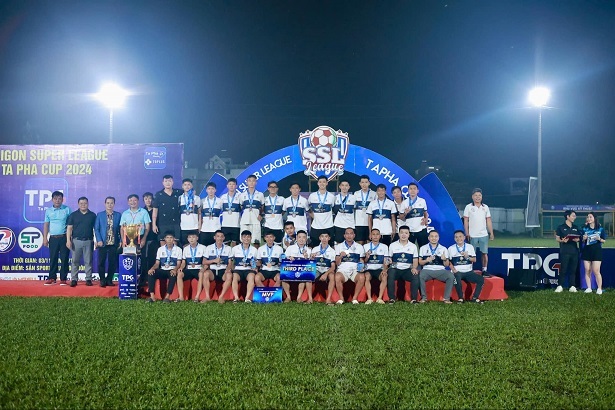 FC 91 Tan Van gianh tam huy chuong dong chung cuoc. Anh: BTC