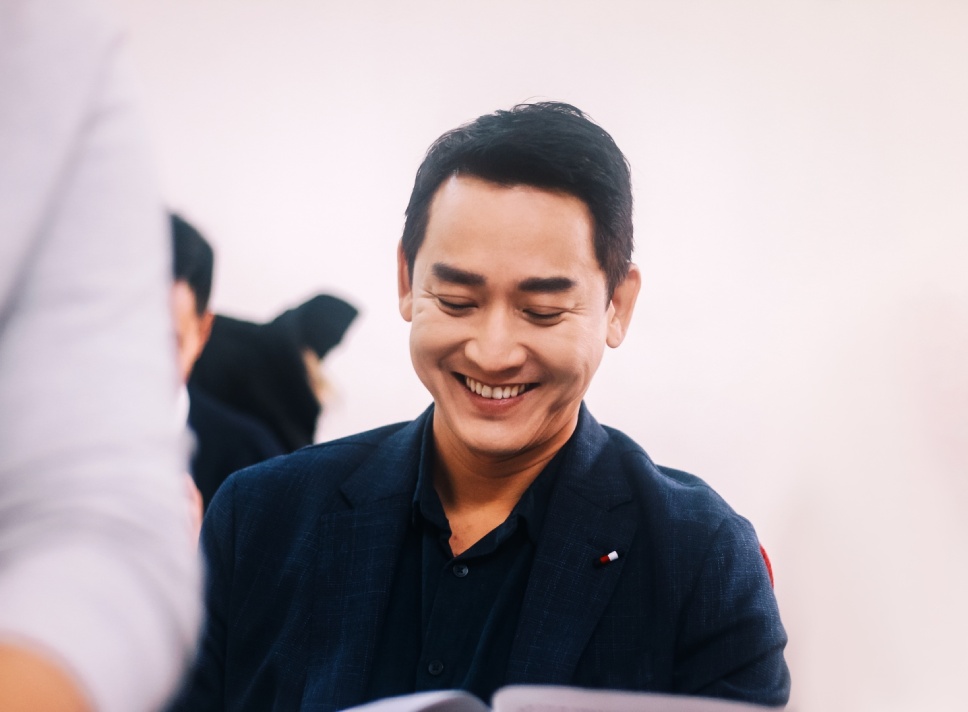 Hua Vi Van revealed that he really loves the character in the new movie script because of “Hurricane Hill”. Photo: Interviewee