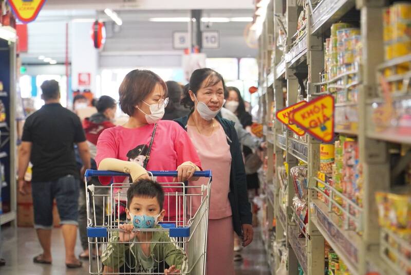 Ho Chi Minh City ensures supply of goods for Tet 2025. Photo: Thanh Chan