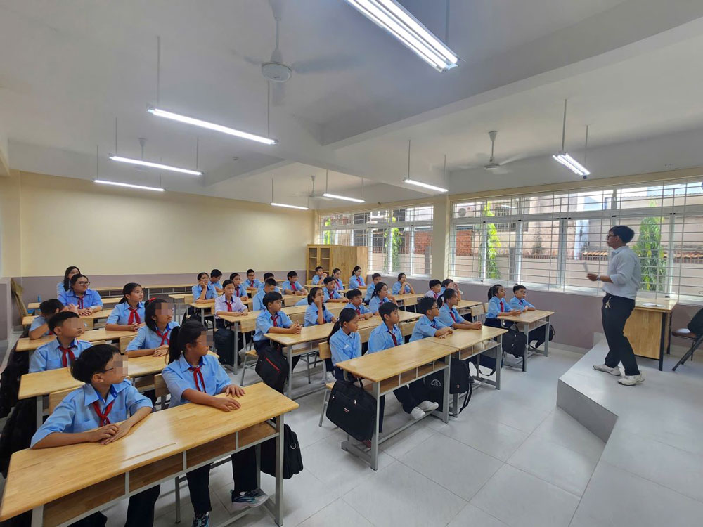 Ho Chi Minh City proposes to exempt tuition fees for all students at all levels from the 2025-2026 school year. Photo: Chan Phuc