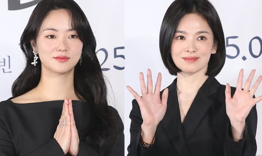 Jeon Yeo Been và Song Hye Kyo đóng vai chính trong “The Priests 2: Dark Nuns”. Ảnh: Naver