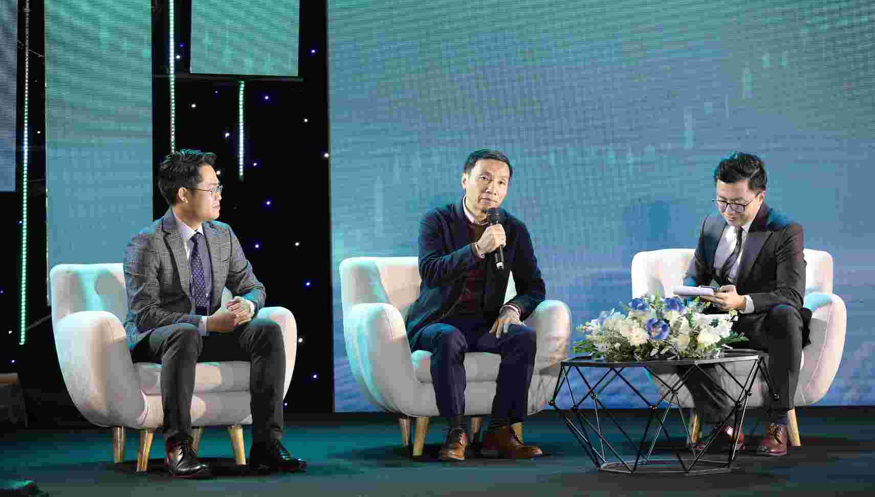 The conference featured frank discussions, delving into the core issues of the Vietnamese economy in particular and the global economy in general. Photo: Organizing Committee.