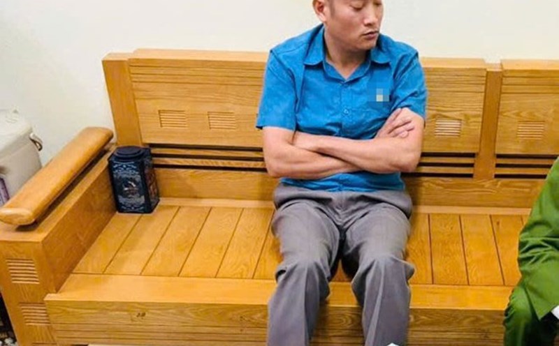 Do Van Luan was caught red-handed by the Investigation Police Agency of Bac Giang Province Police for accepting bribes. Photo: Bac Giang Police