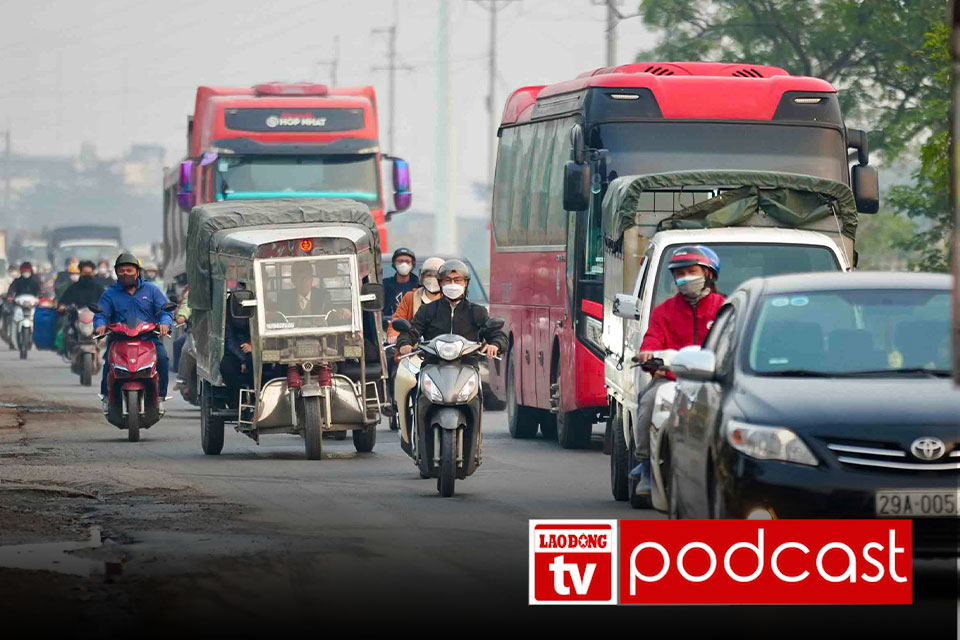 Morning news: Hanoi reclaims more than 350,000m2 of land to expand roads
