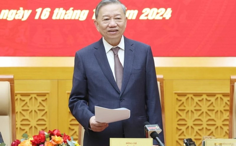 General Secretary To Lam requested agencies to coordinate in organizing parades and marches on many major holidays in 2025. Photo: VNA