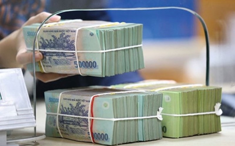 The Prime Minister requested strict handling of credit institutions that compete unfairly on interest rates. Illustration photo: Lan Huong