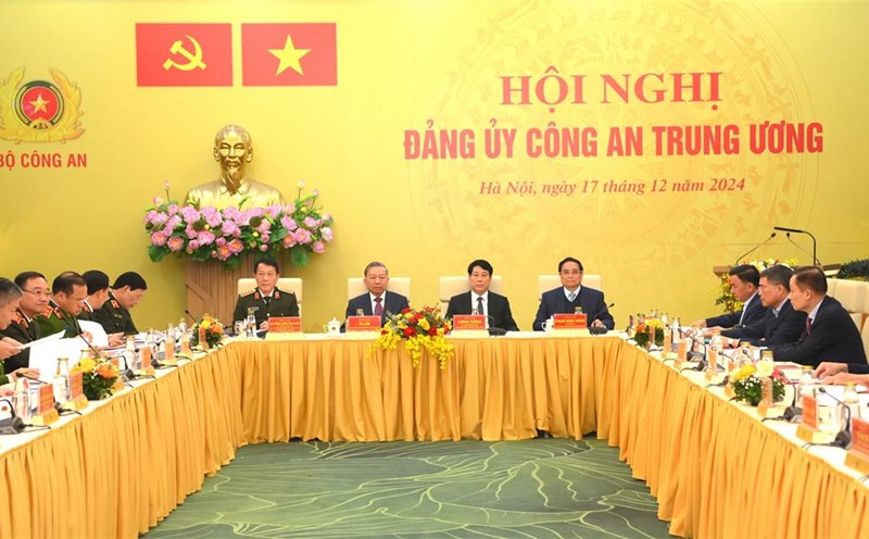 General Secretary To Lam; President Luong Cuong; Prime Minister Pham Minh Chinh attend the 2024 Central Public Security Party Committee Conference. Photo: Ministry of Public Security