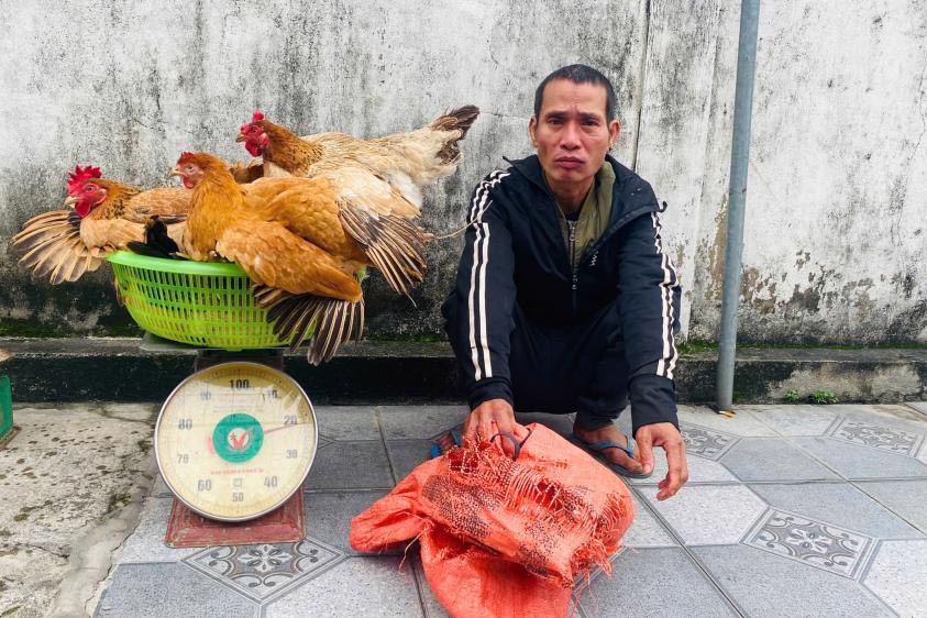 Tang vat ga ma Hai bat trom. Anh: Cong an Ha Tinh.