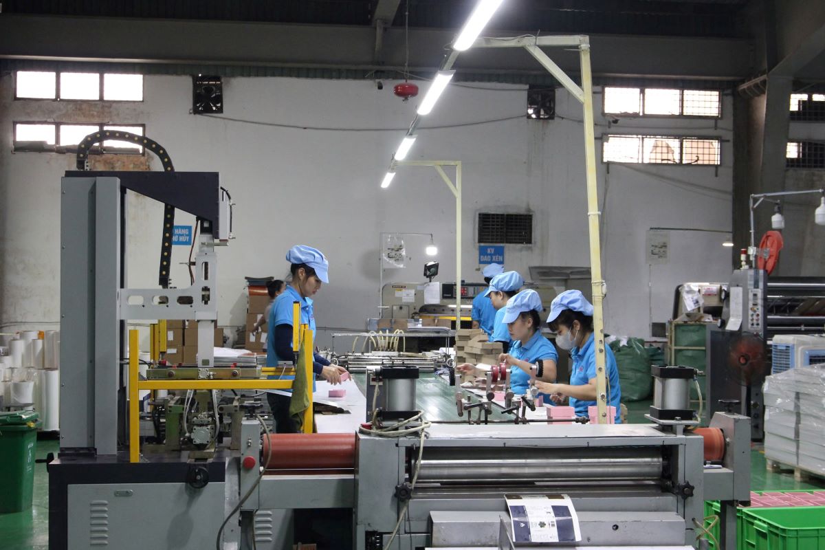 The highest Lunar New Year bonus for employees in 2025 is 700 million VND. Photo: T. Tam