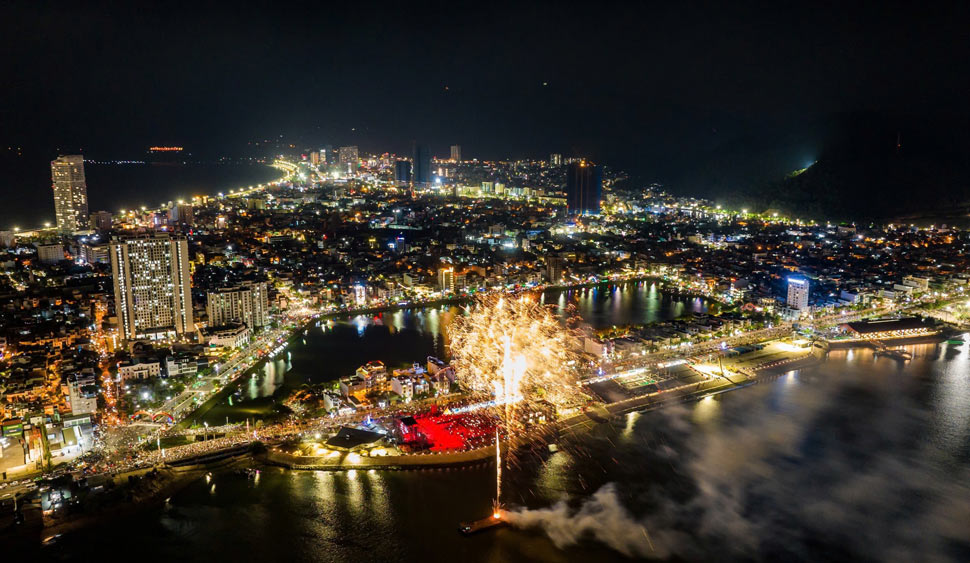 Binh Dinh will launch low-altitude fireworks in Quy Nhon City and An Nhon Town on the occasion of Tet At Ty 2025. Photo: Dung Nhan