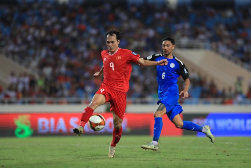 Vietnam team won against Philippines team in the second qualifying round of World Cup in June 2024. Photo: Minh Dan