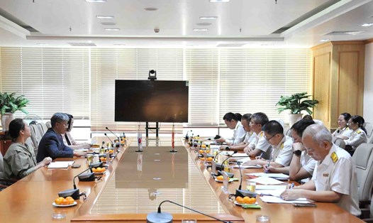 Làm việc với KOICA Hàn Quốc chia sẻ những kinh nghiệm trong công tác áp dụng CNTT trong quản lý thuế.  Nguồn: Tổng cục Thuế