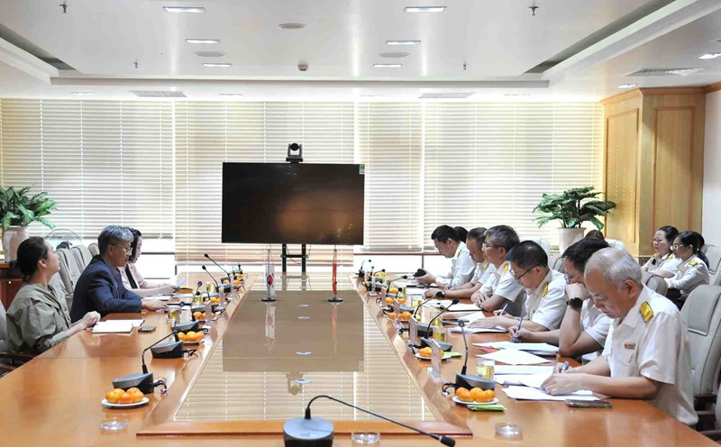 Working with KOICA Korea to share experiences in applying IT in tax management. Source: General Department of Taxation