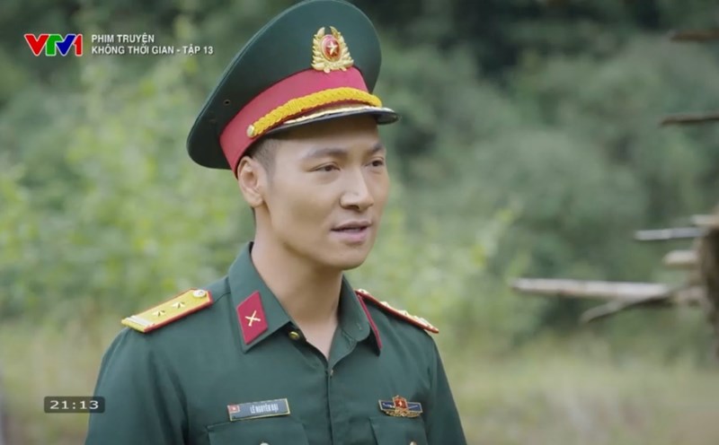 Lieutenant Colonel Dai visits the highland people in episode 13 of "Spacetime". Photo: Cut from the movie