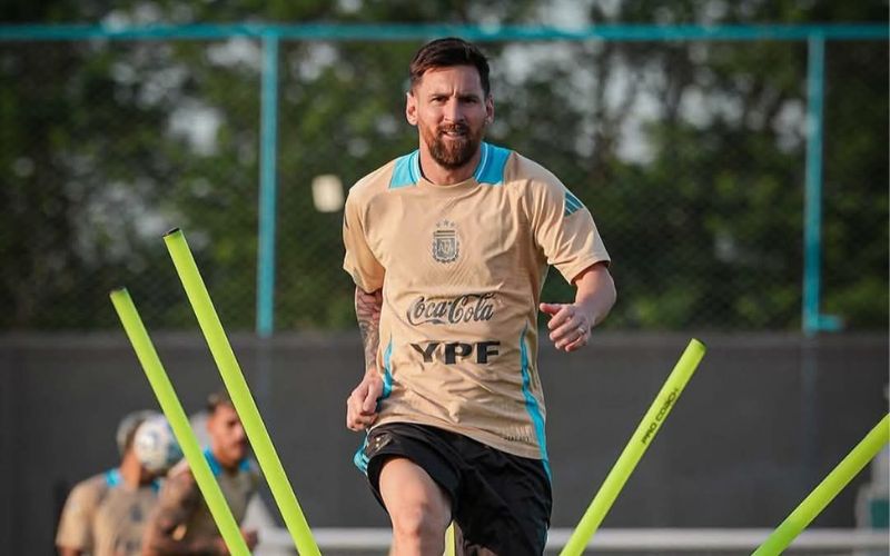 Messi bầu chọn cho Lamine Yamal giành giải FIFA The Best 2024. Ảnh: FIFA