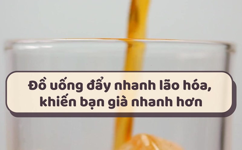 Soft drinks are the drinks that accelerate aging.
