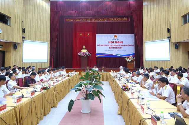 Hoi nghi “Trien khai cong tac Cai cach hien dai hoa va Chuyen doi so nganh thue nam 2024” tai TP Ho Chi Minh.  Nguon anh: TCT'