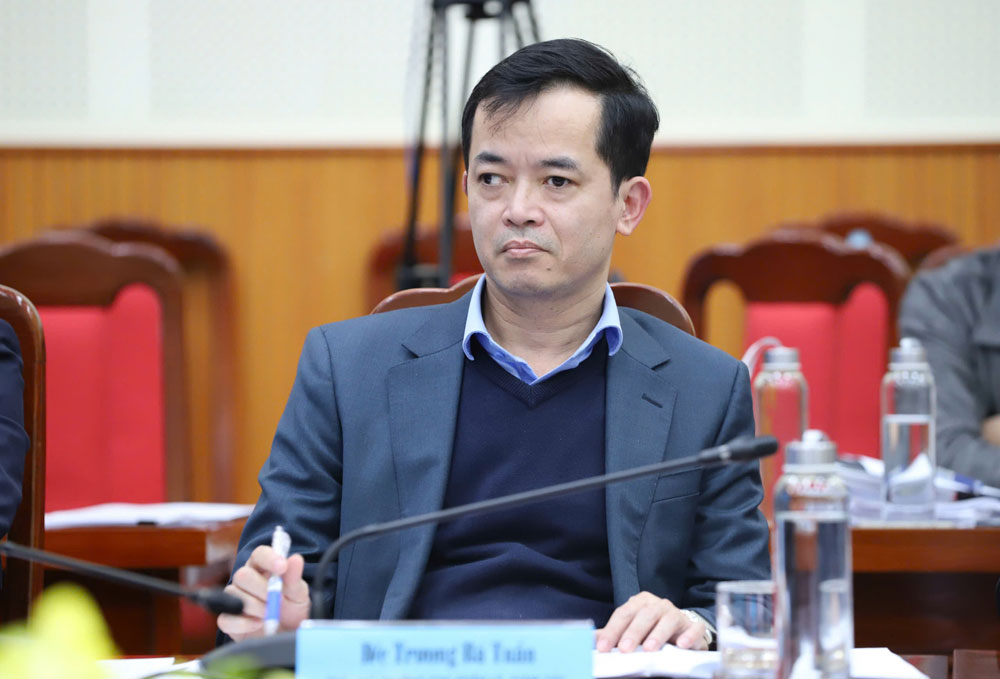 Mr. Truong Ba Tuan - Deputy Director of the Department of Tax, Fee and Charge Policy Management and Supervision - Ministry of Finance. Photo: To The