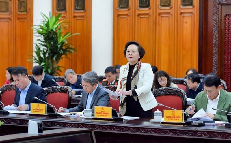 According to Minister Pham Thi Thanh Tra, this policy focuses on special and outstanding priorities to encourage those who want to retire immediately and within 12 months of the agency or organization implementing the restructuring. Photo: VGP