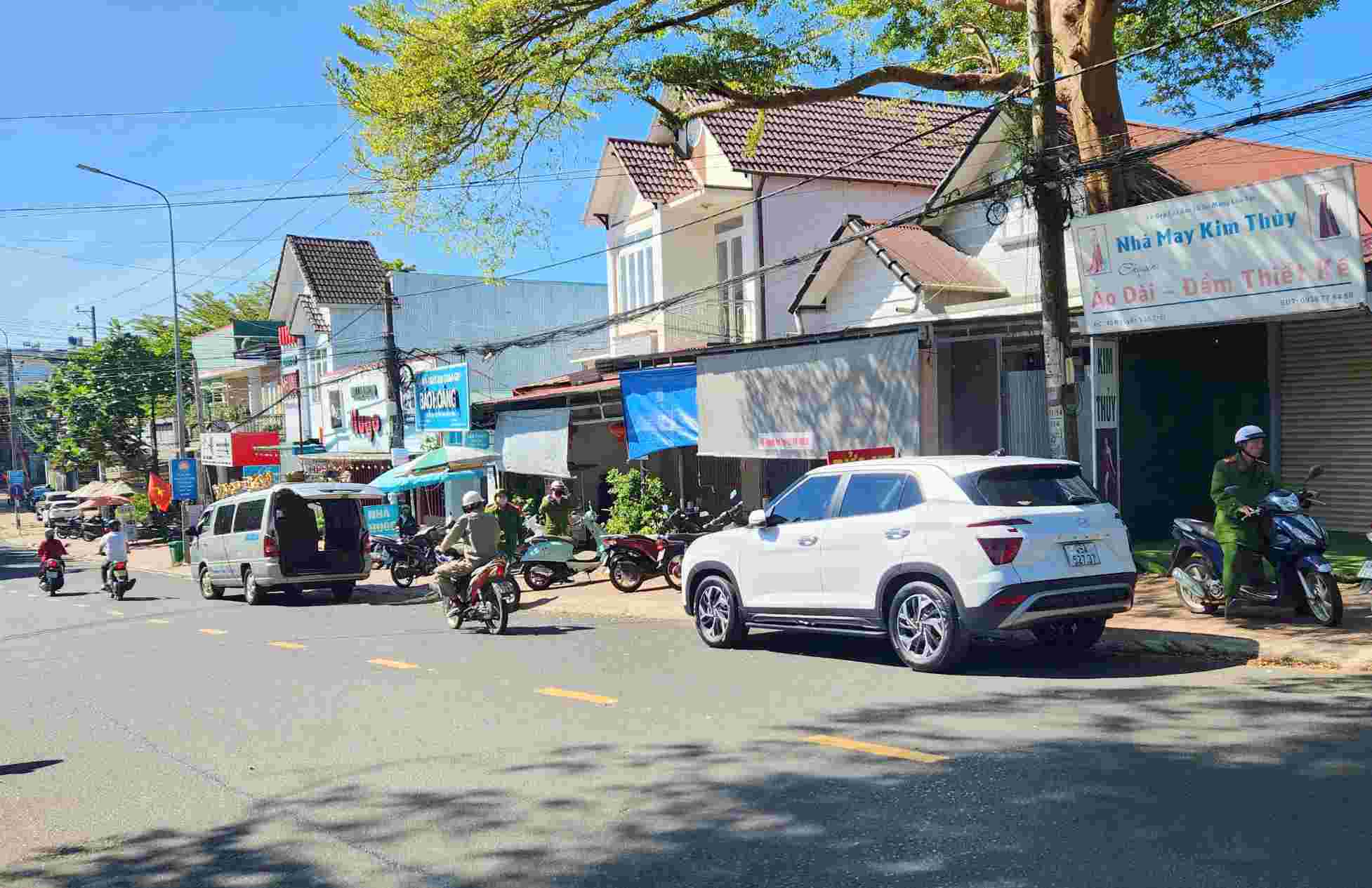The area where the man died hanging in his rented room. Photo: Lam Hong
