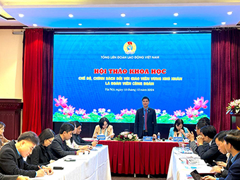 Mr. Ngo Duy Hieu, Vice President of the Vietnam General Confederation of Labor, spoke at the workshop. Photo: Bao Han