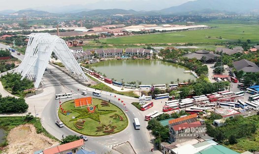 Cửa ngõ vào TP Đông Triều, tỉnh Quảng Ninh theo hướng từ Chi Linh, Hải Dương sang. Ảnh: Đoàn Hưng
