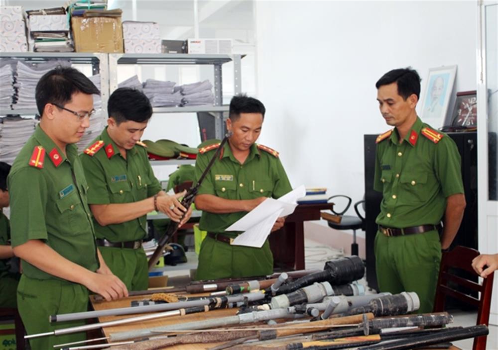 Police forces seized guns and some homemade weapons. Illustration photo: Ministry of Public Security